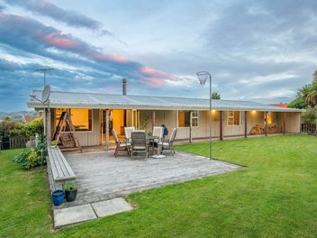 49 Walton Park Avenue, Fairfield, Dunedin