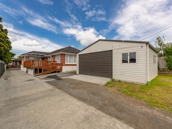 10 Brains Road, Kelston, Auckland
