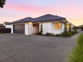 34 Lotus Avenue, Mount Maunganui, Mount Maunganui