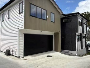 16B Woodhouse Place, West Harbour, Auckland