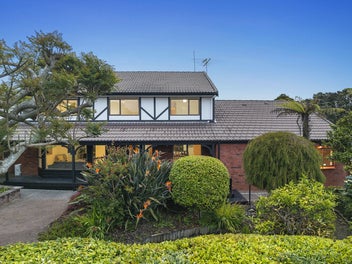 1/877 Beach Road, Waiake, Auckland