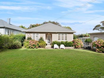35 Fearon Avenue, Mount Roskill, Auckland
