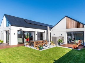 7 Hobbs Lane, Harewood, Christchurch