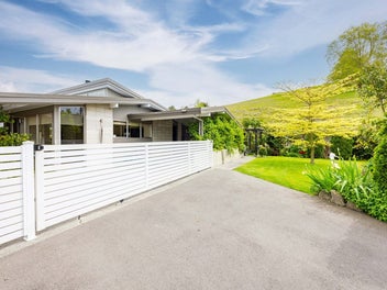 72 Puketapu Road, Taradale, Napier