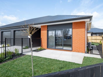 27 Cotton Street, Saint Andrews, Hamilton