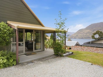 230 Fernhill Road, Sunshine Bay, Queenstown