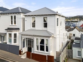 66 Roxburgh Street, Mount Victoria, Wellington