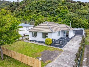 52 Lees Grove, Wainuiomata, Lower Hutt