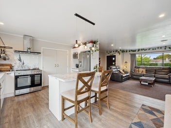 710 Lumsden Road, Akina, Hastings