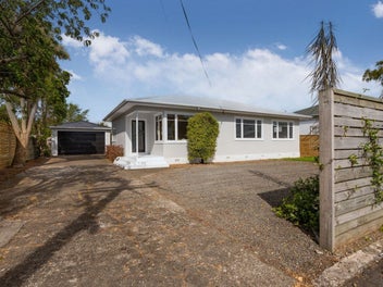 43 Swinburn Street, Dannevirke