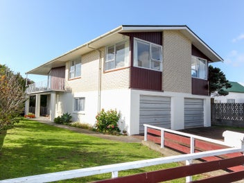 72A Broadway, Waitara, Waitara