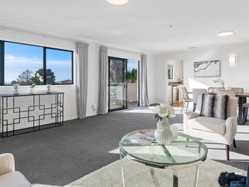 1/49 Sartors Avenue, Browns Bay, Auckland