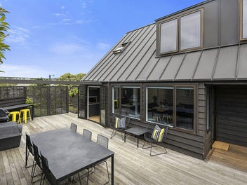 18 Estuary Crescent, Fairfield, Dunedin