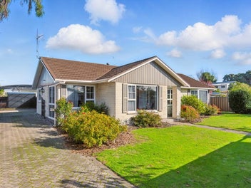 2 Gabriel Street, Raumati Beach, Paraparaumu