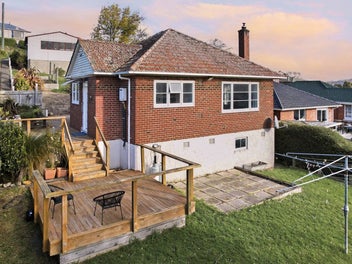 14 Scotland Terrace, Green Island, Dunedin