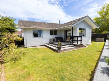 90 Fergusson Street, Woodville
