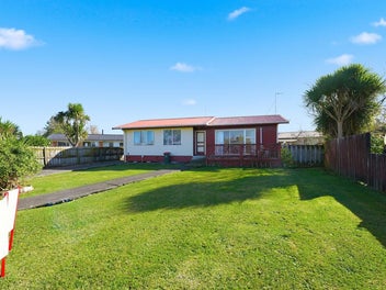 8 Marion Place, Deanwell, Hamilton