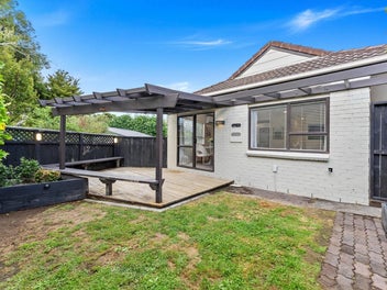 2/1B Eugenia Rise, Totara Heights, Auckland