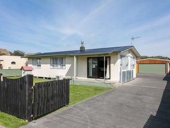 6 Ralph Street, Tamarau, Gisborne