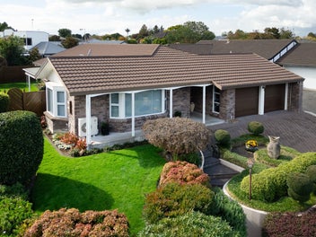 5 Crowden Place, Harrowfield, Hamilton