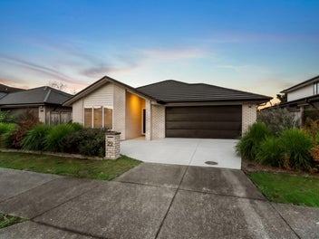 22 Waituarua Drive, Takanini, Auckland