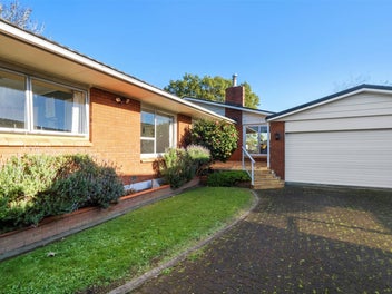 124 Tiraumea Drive, Pakuranga, Auckland
