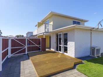 1/11 Amyes Road, Hornby, Christchurch