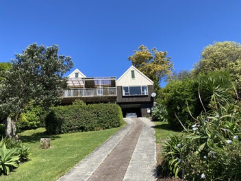 10 Moana Drive, Tanners Point, Tahawai