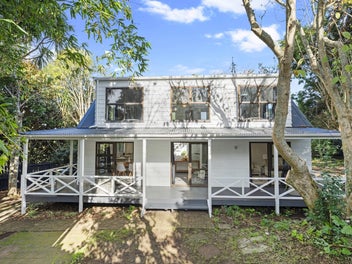 51A Tawera Road, Greenlane, Auckland