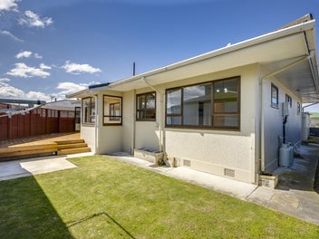 13 Cambridge Terrace, Taradale, Napier