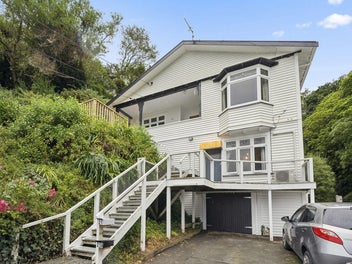 21 Laura Avenue, Brooklyn, Wellington