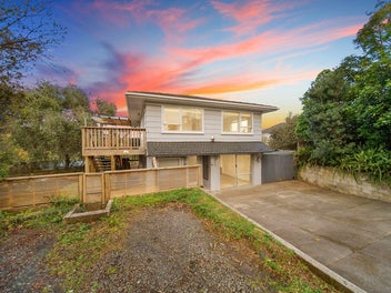 34 Cyclarama Crescent, Massey, Auckland