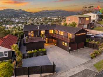 15 Summit Road, Fairfield, Lower Hutt