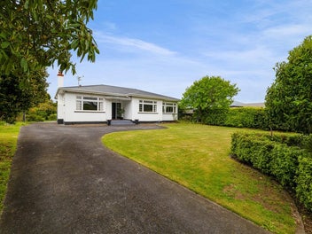 355 High Street, Hawera