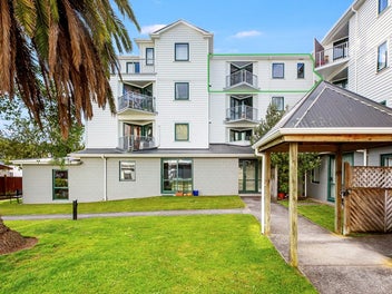 D3/13 Palm Grove, Berhampore, Wellington