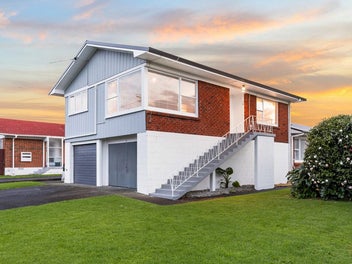 1/14 Dinglebank Road, Mount Wellington, Auckland