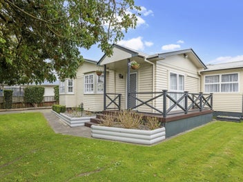 42 Sunnypark Avenue, Rosehill, Papakura