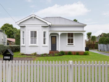 112 Galloway Street, Hamilton East, Hamilton