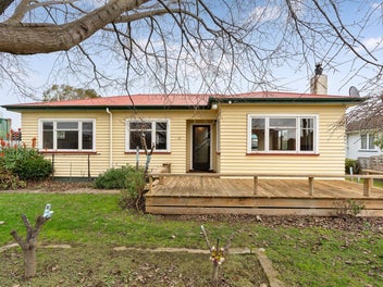 32 Naples Street, Martinborough
