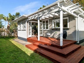 6 Matipo Road, Te Atatu Peninsula, Auckland