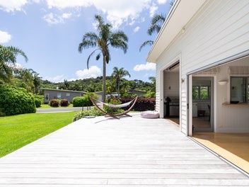 2 Meridian Place, Matapouri, Whangārei