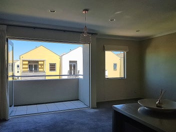 76/305 Evans Bay Parade, Hataitai, Wellington
