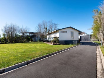 2 Cooper Avenue, Holdens Bay, Rotorua