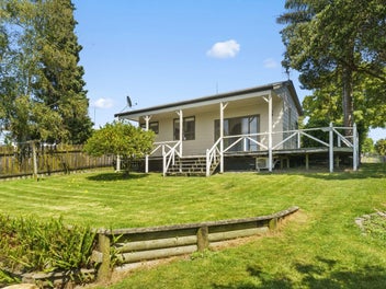 34 Cambridge Road, Judea, Tauranga