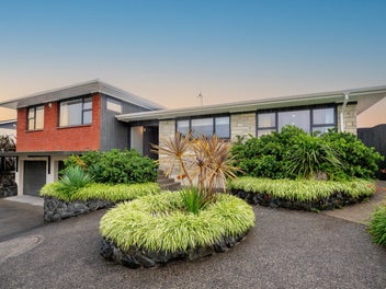 6 Resthill Crescent, Glenview, Hamilton
