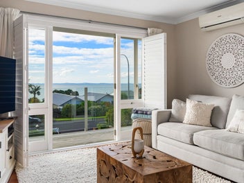 48 Torkar Road, Clarks Beach, Clarks Beach