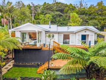 398 Huia Road, Titirangi, Auckland