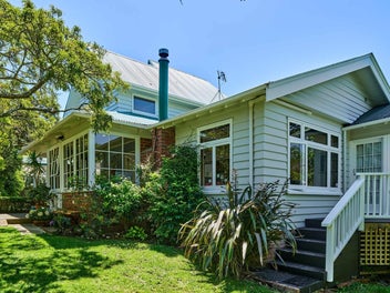 28 Natusch Road, Belmont, Lower Hutt