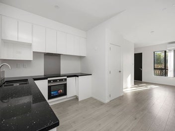 2/3226 Great North Road, New Lynn, Auckland