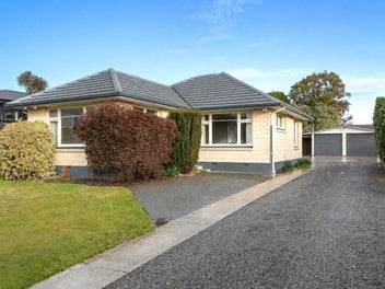 17 Pembroke Street, Avondale, Christchurch